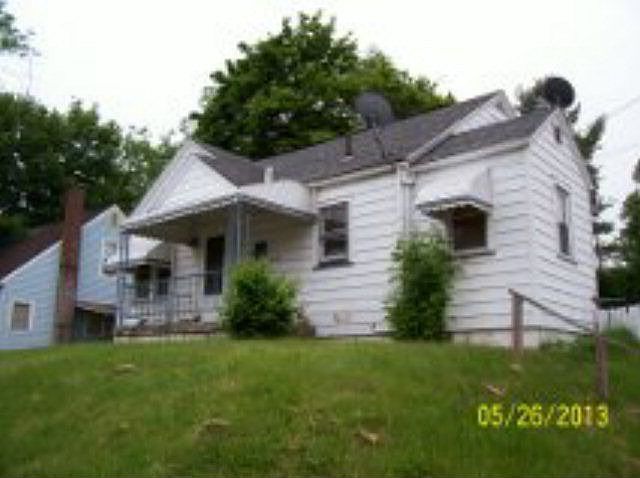 1st image of 258 Wood St
