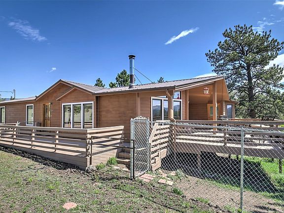 3rd image of 378 Cougar Ln