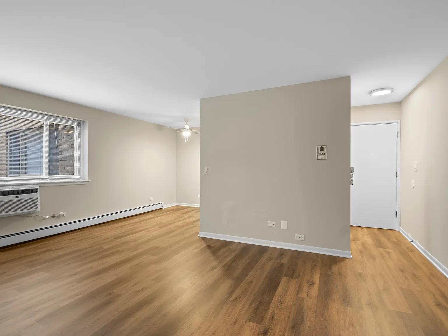 5450 n Winthrop — Photo 3