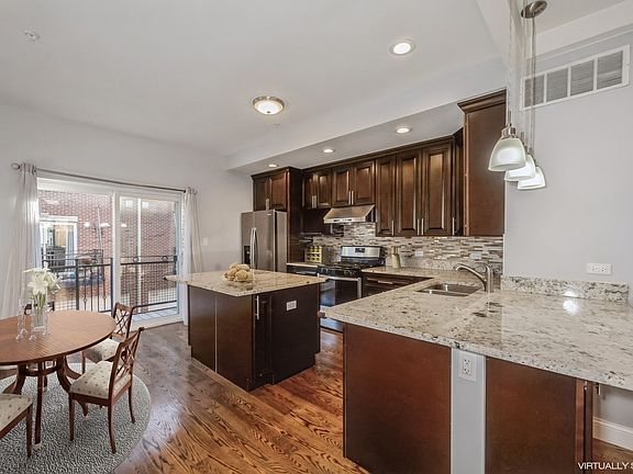 4th image of 3521 S Parnell Ave