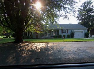 2124 Elmwood Dr, Lebanon, IN 46052