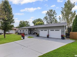 521 Marquis Ave, Centralia, IL