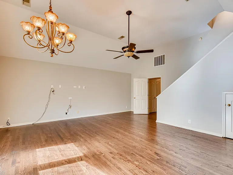 8449 Indian Hills Dr — Photo 20
