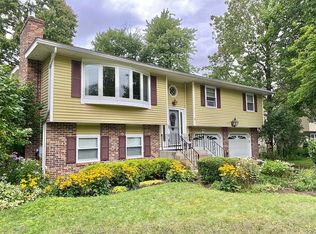 9 Obrien Dr, South Burlington, VT 05403