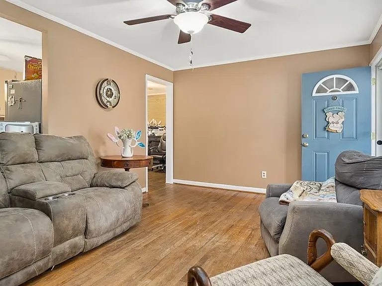 1184 Glenwood Dr — Photo 10