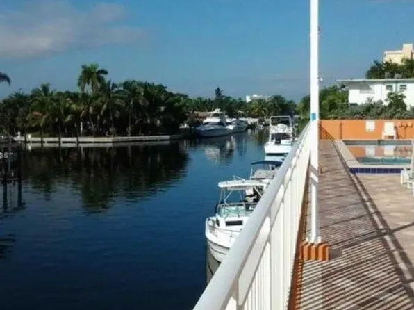 2450 NE 135th St APT 710, North Miami, FL 33181