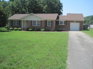 1418 Neelley Rd, Pleasant Garden, NC 27313