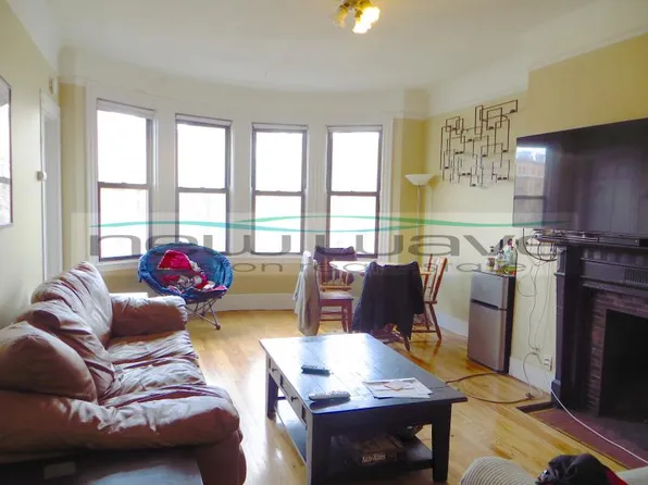 587 Beacon St APT 4, Boston, MA 02215