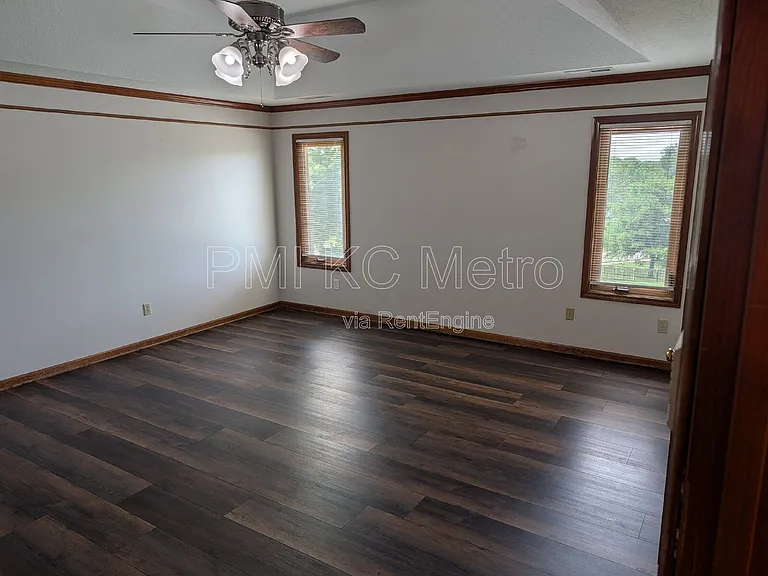 3905 SW 14th St — Photo 36