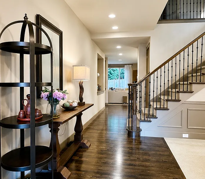 4 bed, 3520 sqft, $6,000 — Photo 2
