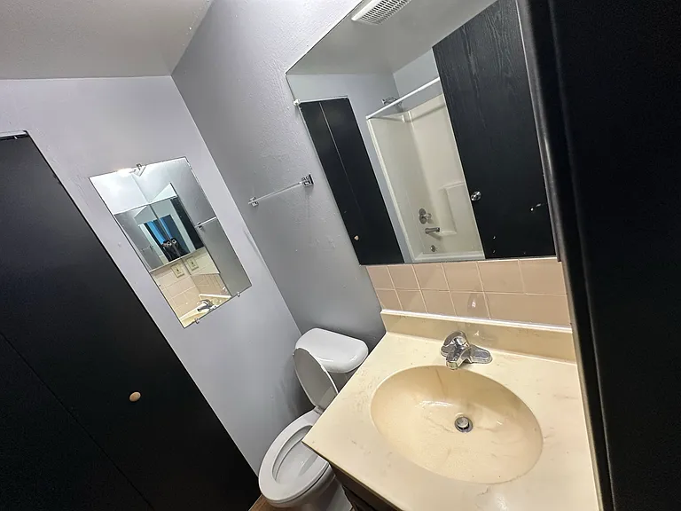 Vawter Street Apartments — Photo 6