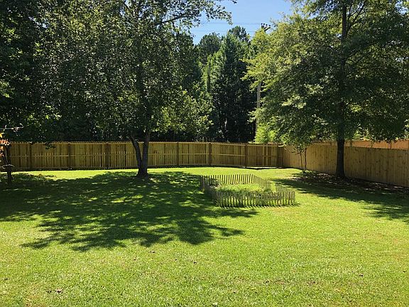 4th image of 118 Lakeover Dr E