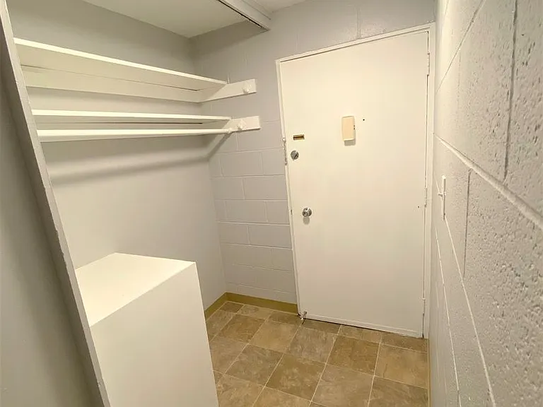 Viewmont Apartments — Photo 17