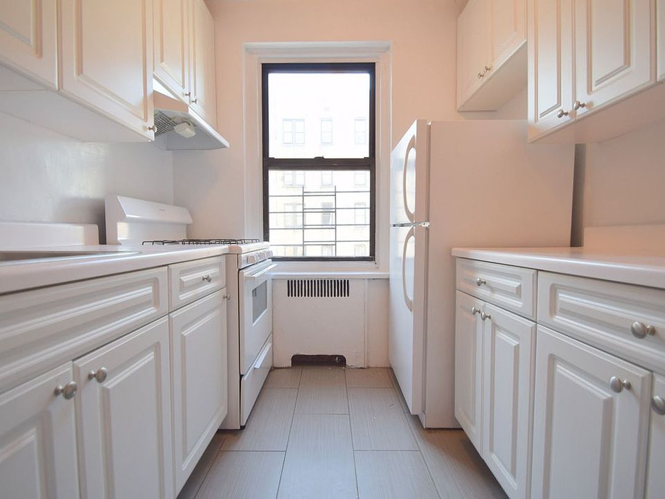 1st image of 2121 Cedar Ave APT 8F