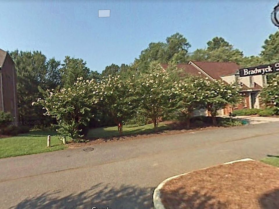 1st image of 107 Candlewyck Dr
