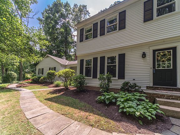 4th image of 1271 Fawnwood Dr
