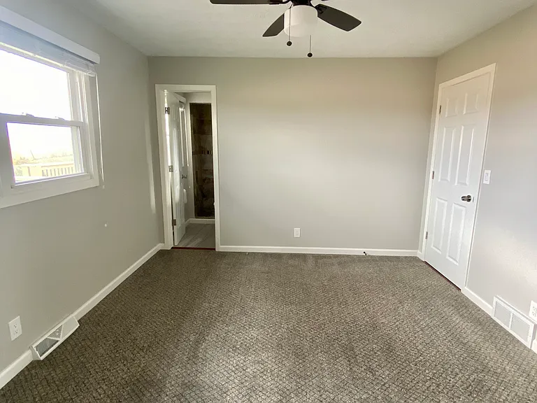 13311 Slayton St — Photo 5