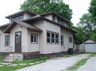 105 North St, Fayette, IA 52142