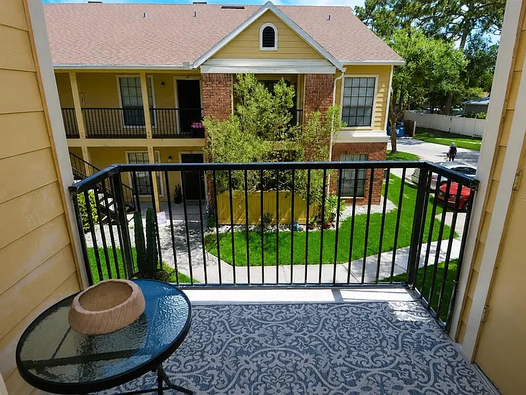 8714 Mallard Reserve Dr #201 — Photo 43