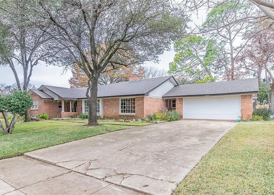 1st image of 4009 Emerald Oaks Dr