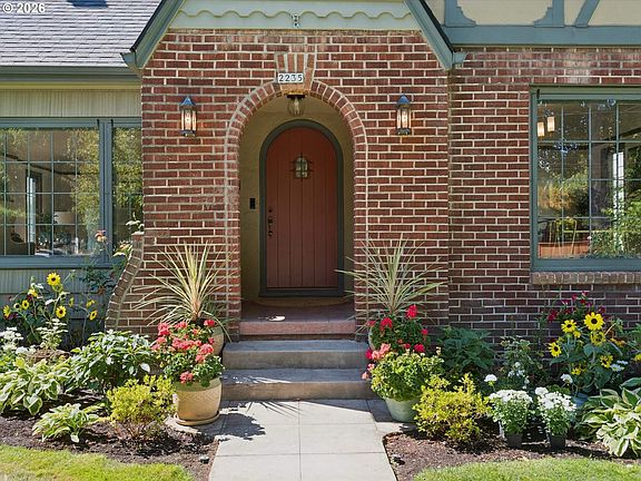 2nd image of 2235 NE 25th Ave