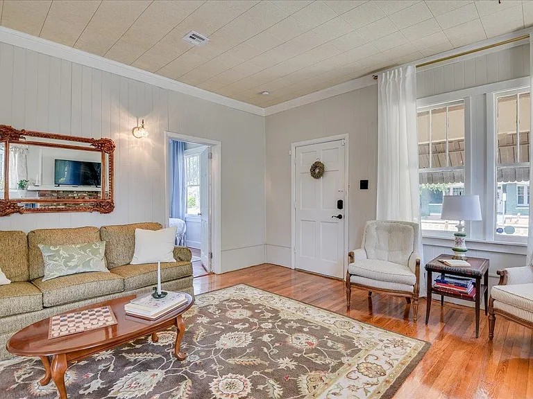 2350 Wrightsboro Rd — Photo 23