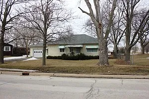 21 W Piper City St photo 1