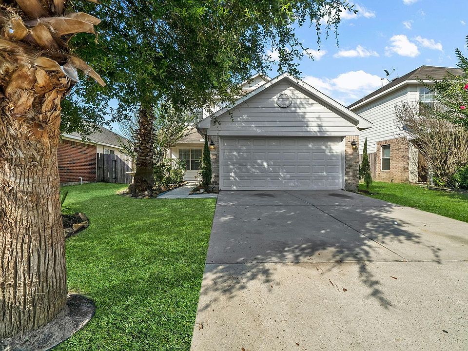 1st image of 21902 Paril Creek Dr