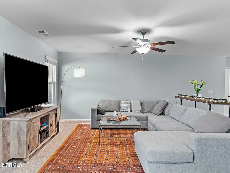 680 Aurora Pl — Photo 13