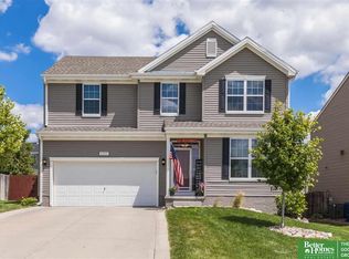 8707 S 165th St, Omaha, NE 68136