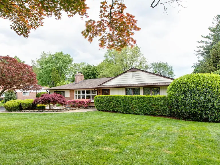 10373 Lombardi Dr — Photo 13