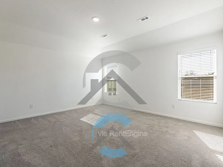 1155 Gallery Dr — Photo 7