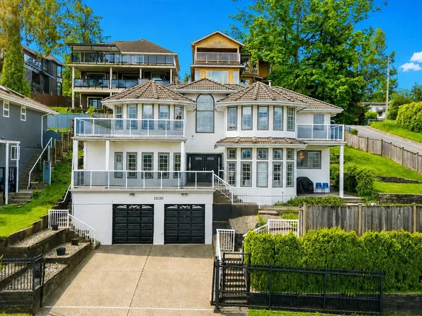12110 101b Ave, Surrey, BC V3V 7X6