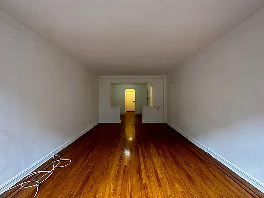 Rented by Queens Apartments Realty LLC | media 7