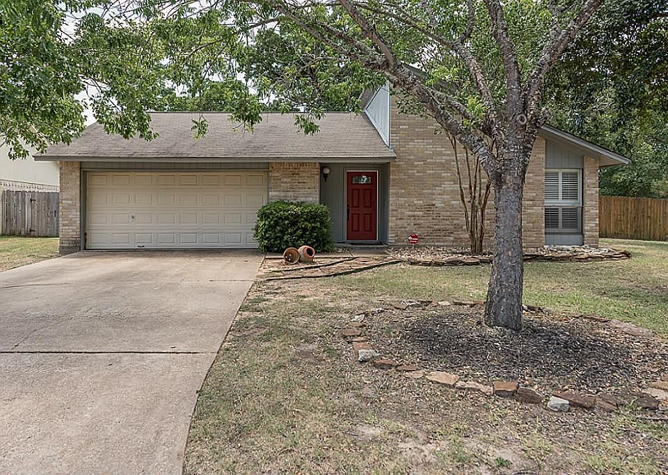 1st image of 3000 Adrienne Dr