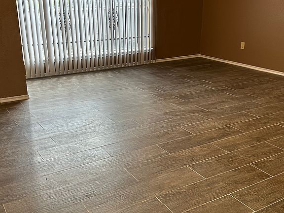 3rd image of 106 Fargo Woods Dr