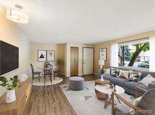 690 NW Atalanta Way APT E103, Oak Harbor, WA