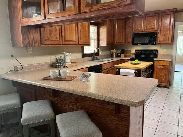 73 Ruth Rd, Freeport, FL 32439
