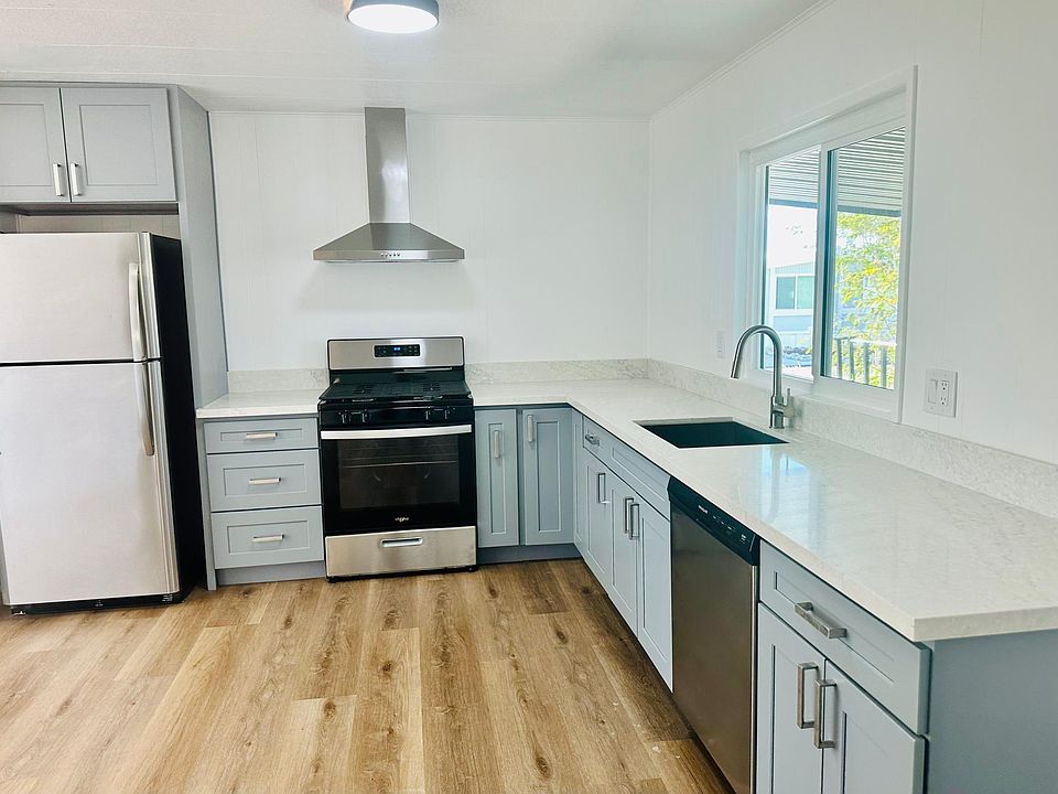 Remodeled Kitchen with all new Appliances