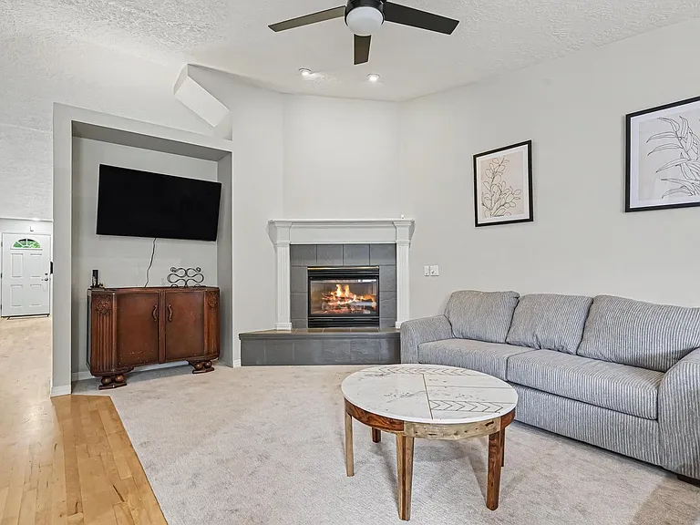 4023 N Bayou Ln — Photo 8