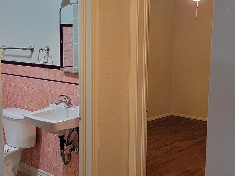 534 N 5th Ave — Photo 5