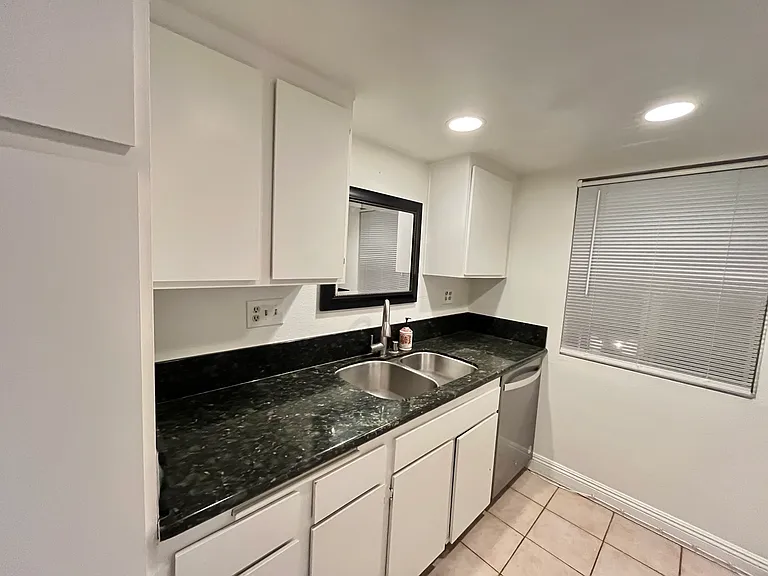 New Kitchen Counter top