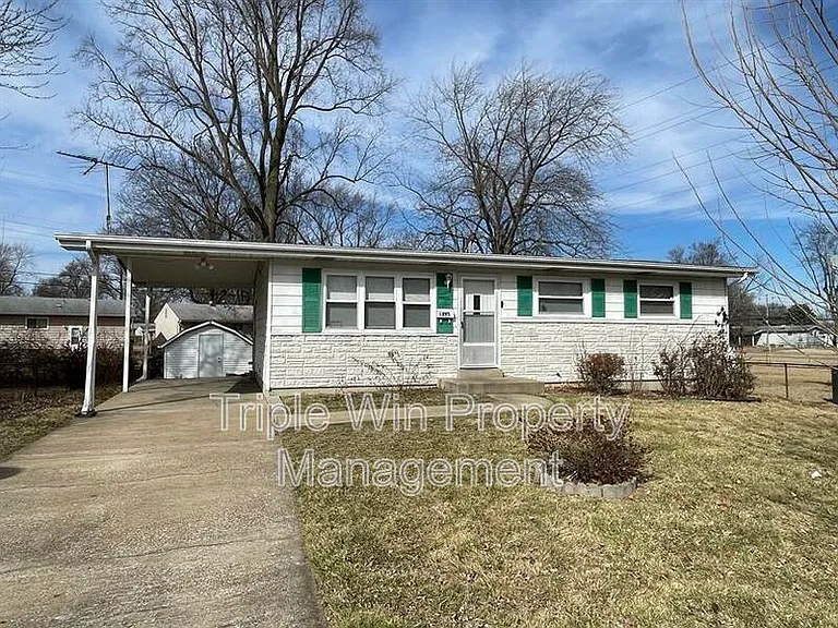1895 Curtis Ct — Photo 1