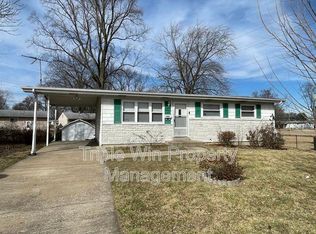 1895 Curtis Ct, Florissant, MO 63031