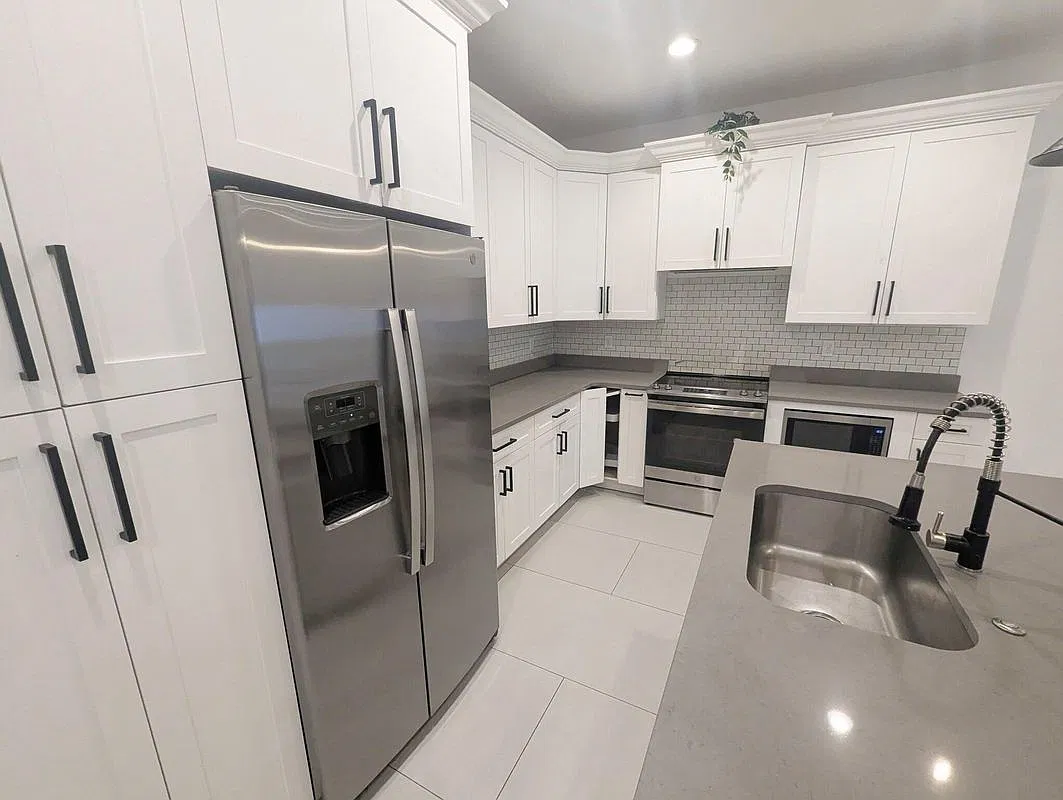 3 bed, 2.0 bath, 1604 sqft, $4,000 — Photo 3
