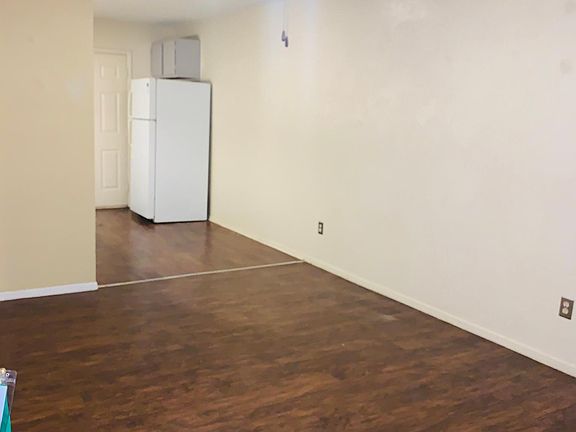 2nd image of 411 Kearley Dr