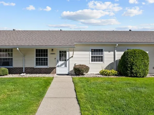 20845 Flora St, Roseville, MI 48066