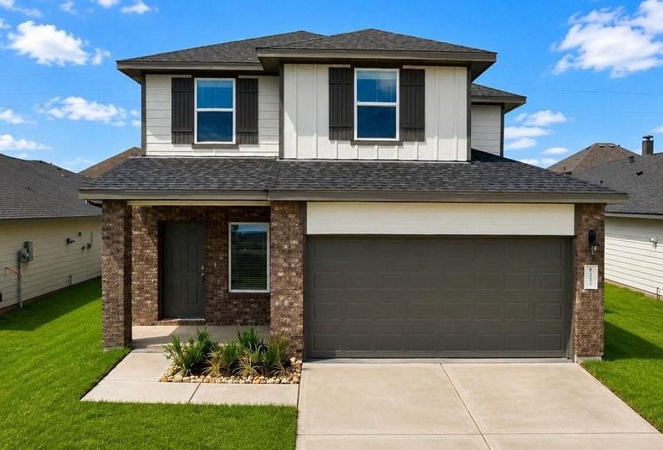 1st image of 31322 Bentley Pines Dr