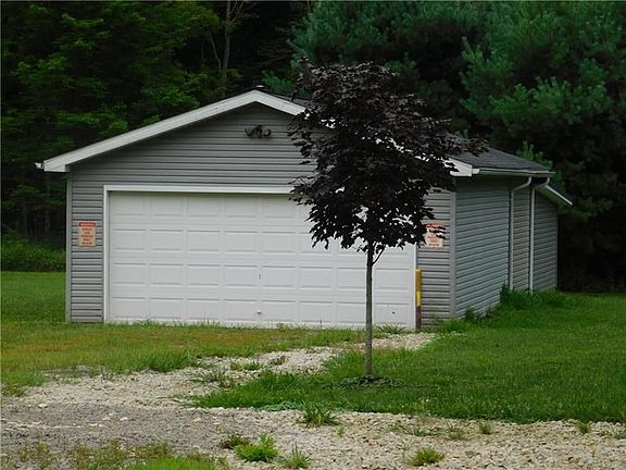 DETACHED GARAGE HEATED W/PROPANE