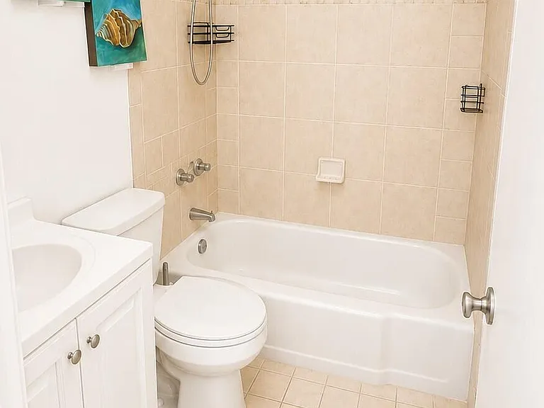 510 Lake Shore Dr #29 — Photo 4